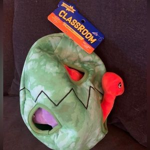 Dog toy- Dino egg stuffed with baby dino’s (3) toys in one…Super Adorable- NWT